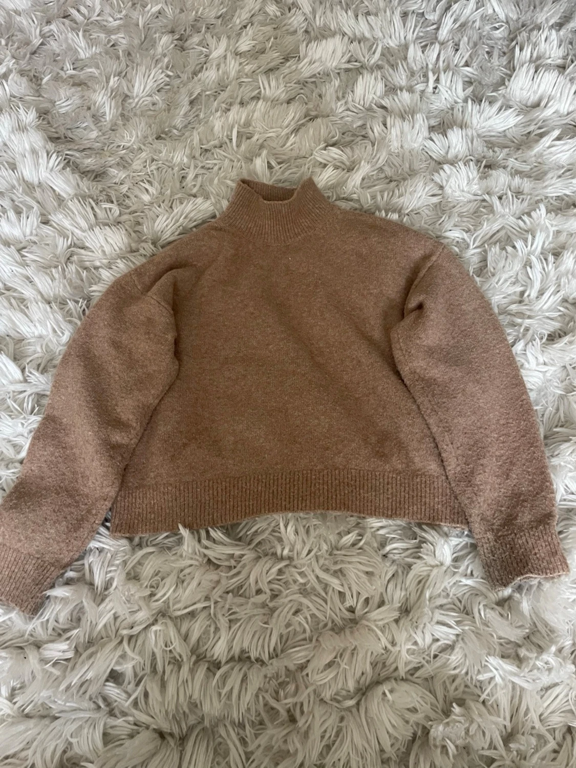 Beige stickad polotröja - 2