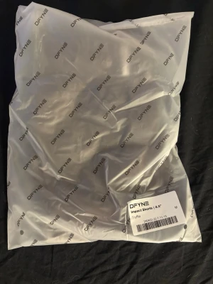 DFYNE impact truffel - Helt nya!! Inte ens tagit ut ur förpackningen då jag råkade beställa 2 st likadana.