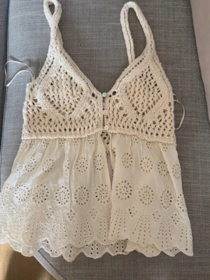 Zara topp - Somrig topp från Zara i storlek S 