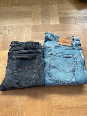 Nudie & Jack&jones jeans - Dags att uppgradera garderoben? Kör till👖✨        Båda jeansen är storlek W30 L32. Hör av er kring minsta frågor!