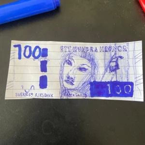 One of one handritad hundring av mig - Ett handritat konstverk av en svensk hundralapp. Pris kan diskuteras
