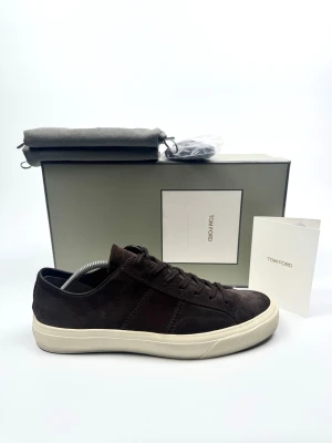Tom Ford skor  - Tom Ford skor. Storlek 44. Skick 9/10. Nypris ca 10.000kr. Box, Dustbags, extra Sören samt kort medföljer. Kvitto finns. 100% autentiska.