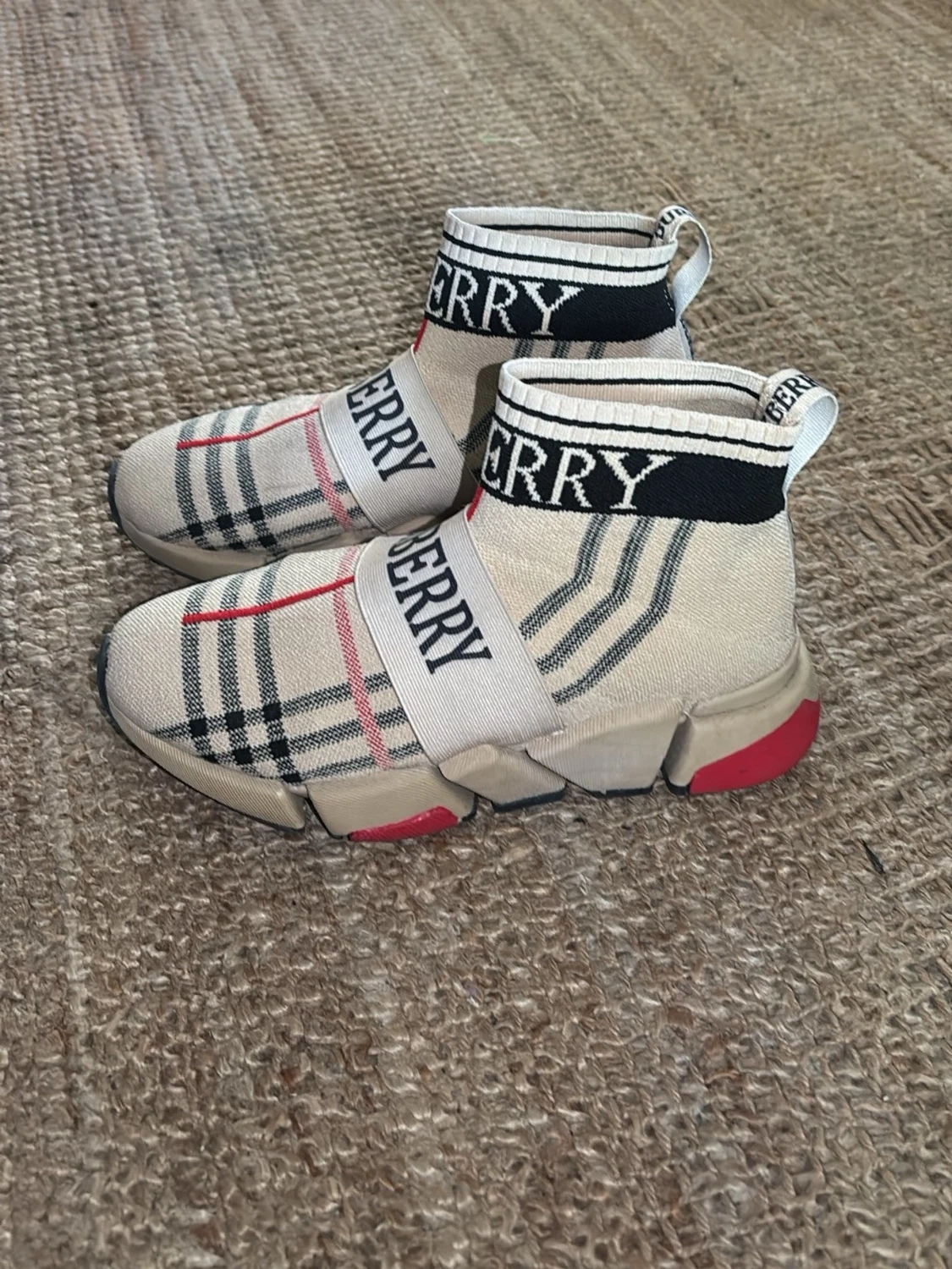 Burberry beige sneakers - 1