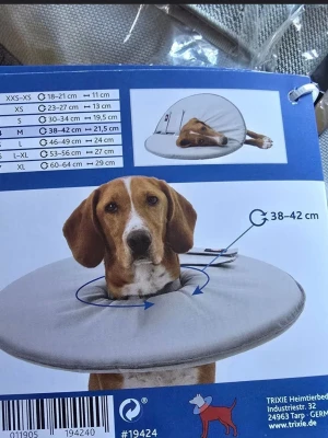 Trixie Skyddskrage för hund  - Skyddskrage för hund. Mått 38-42 cm/21,5 cm, var aldeles för stor för min hund. På sista bilden ser ni vad jag köpt den för