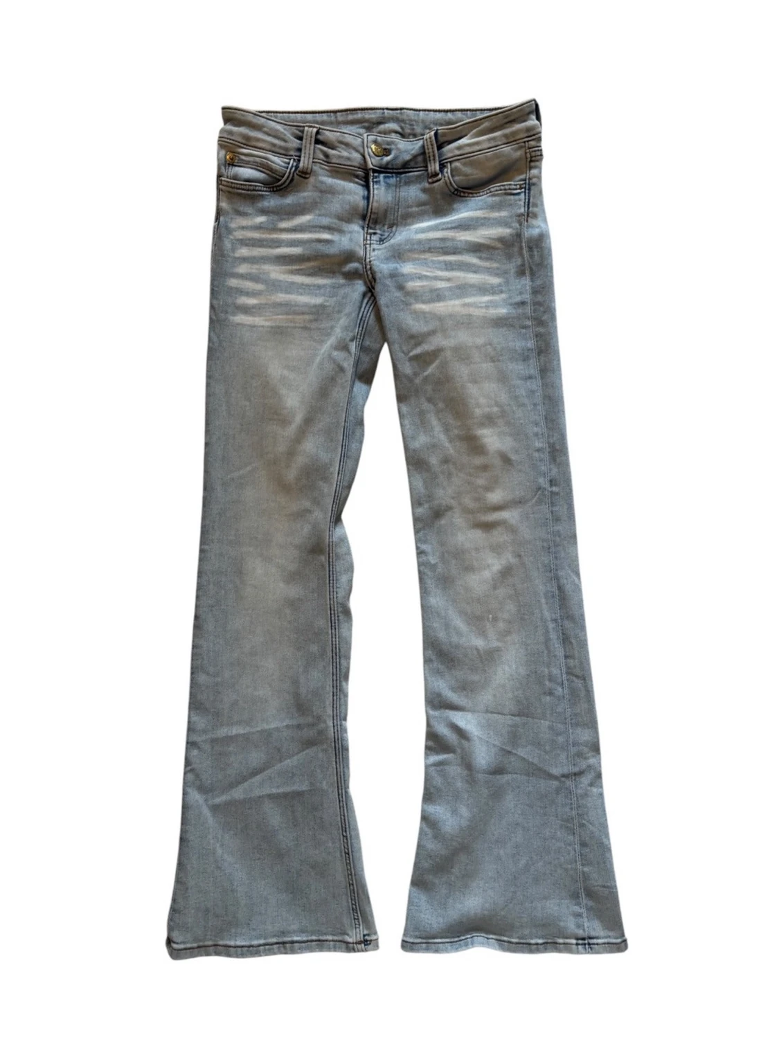ljusblå bootcut jeans