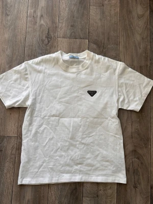 Prada och Polo t shirt - Prada&polo