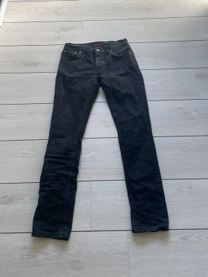 Nudie jeans - Riktigt bra skick och inga defekter. Skriv vid minsta fråga
