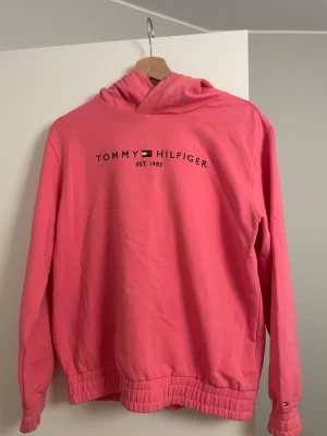 Tommy Hilfiger hoodie  - Tommy Hilfiger Hoodie Essential Glamour Pink 16 