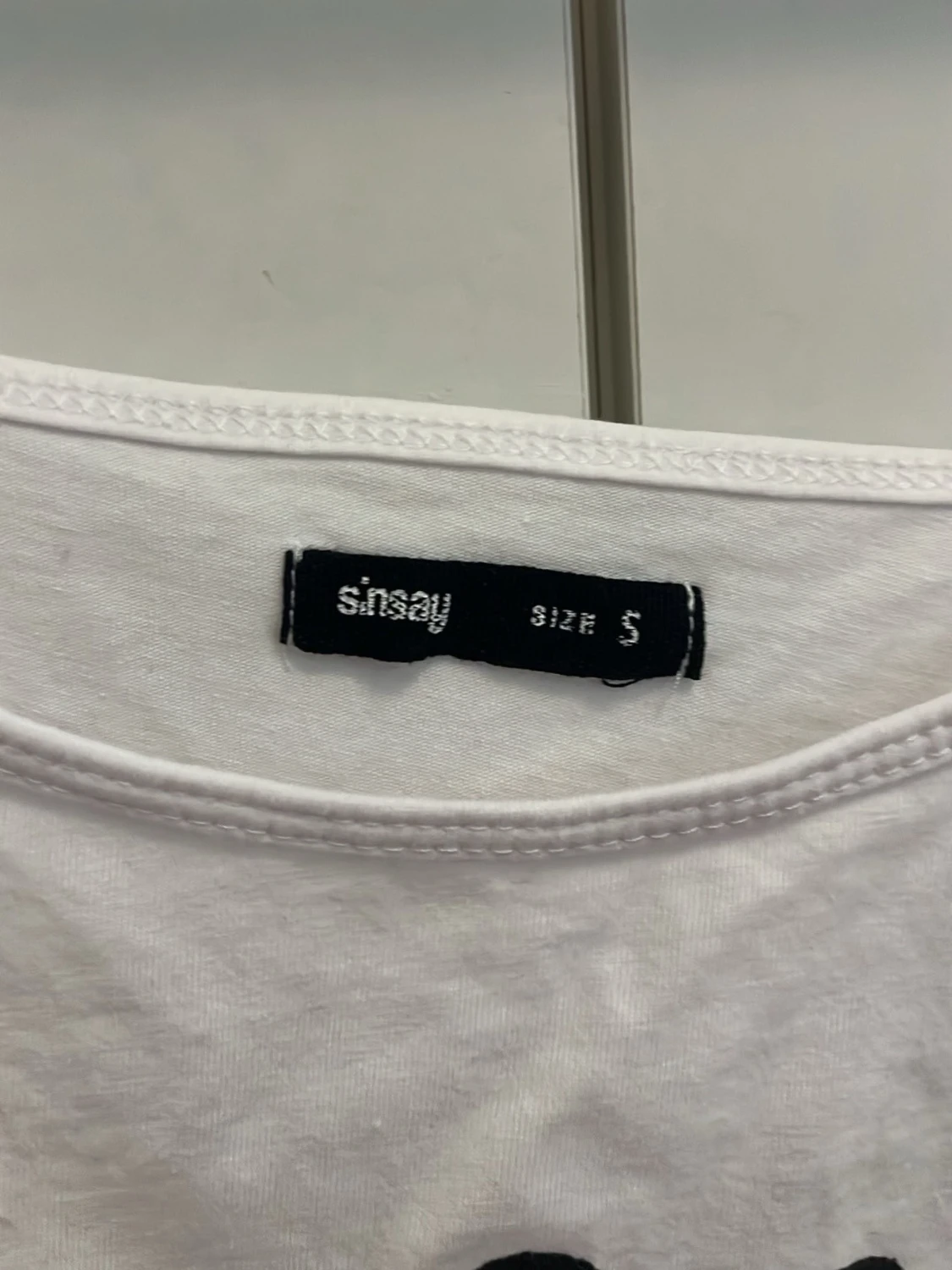 Vit Hello Kitty linnetopp från Sinsay - 1