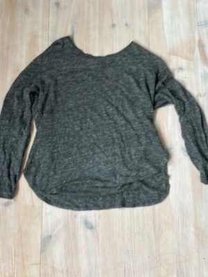 Filippa K tröja  - Mysig tunn tröja från Filippa K. Inga defekter 