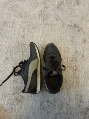 Puma skor - Säljer nu dessa skor från Puma i storlek 38 1/2
