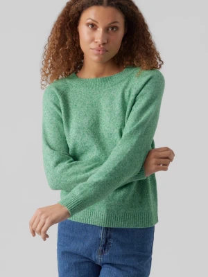 Grön stickad tröja från Veromoda - Trendig stickad tröja från veromoda i en fin grön färg!! Snabb leverans💕