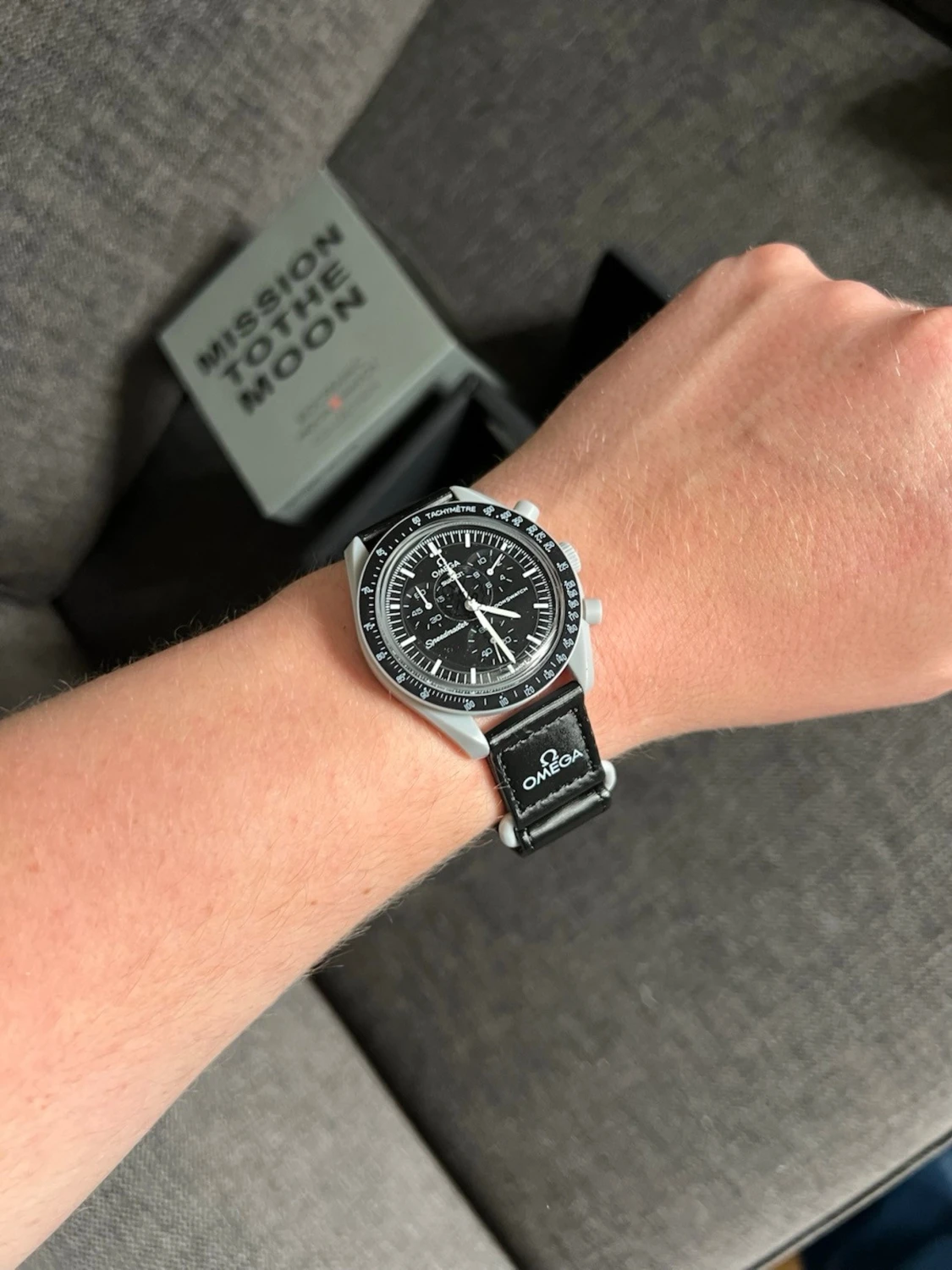 Omega x Swatch Moonswatch mission to the moon - 3