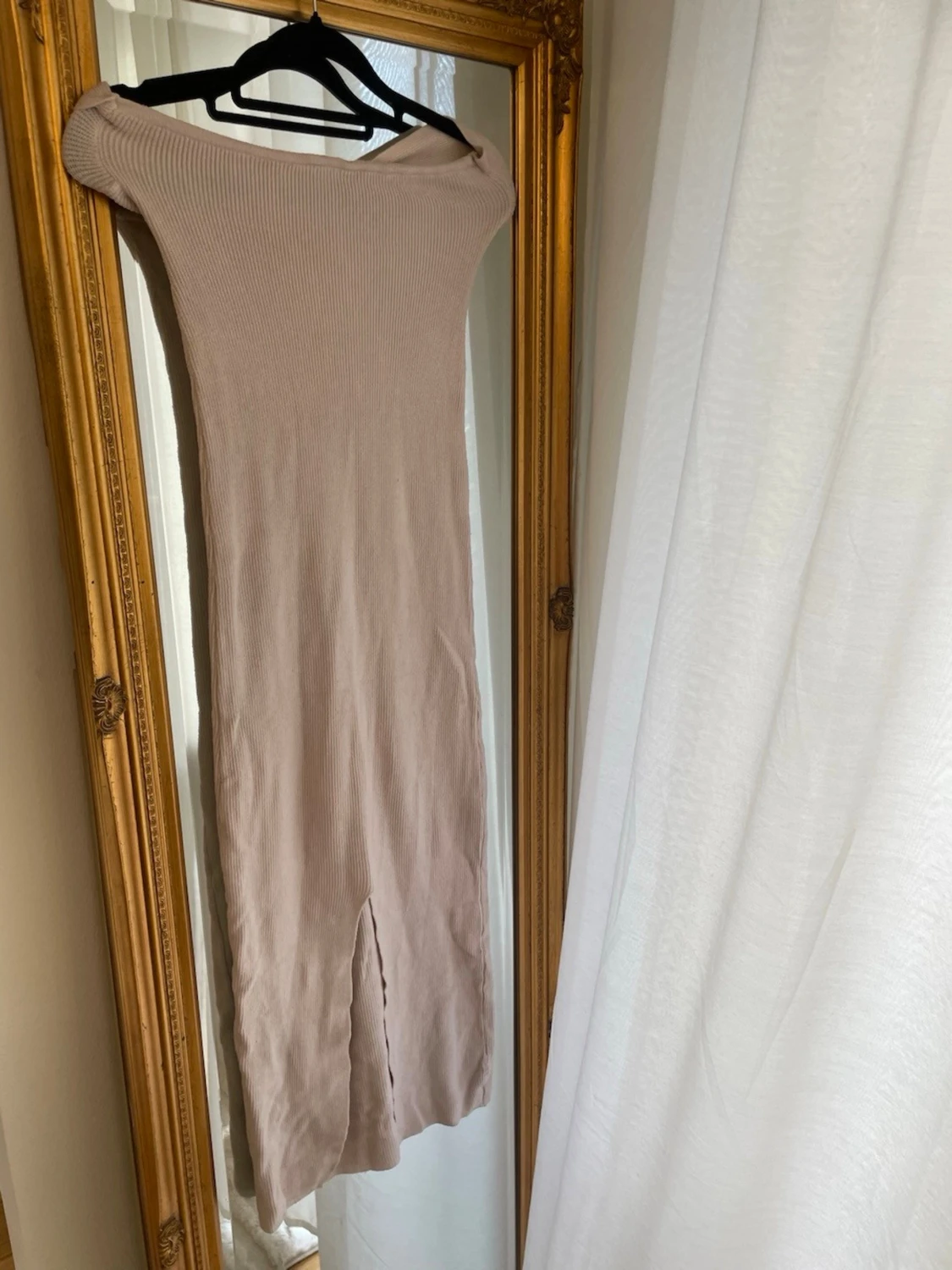 Beige ribbad långklänning omlott - 3
