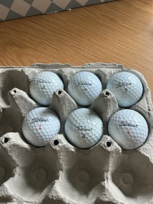 Titelest golf bollar  - Titliest golf bollar mixade, bra sick