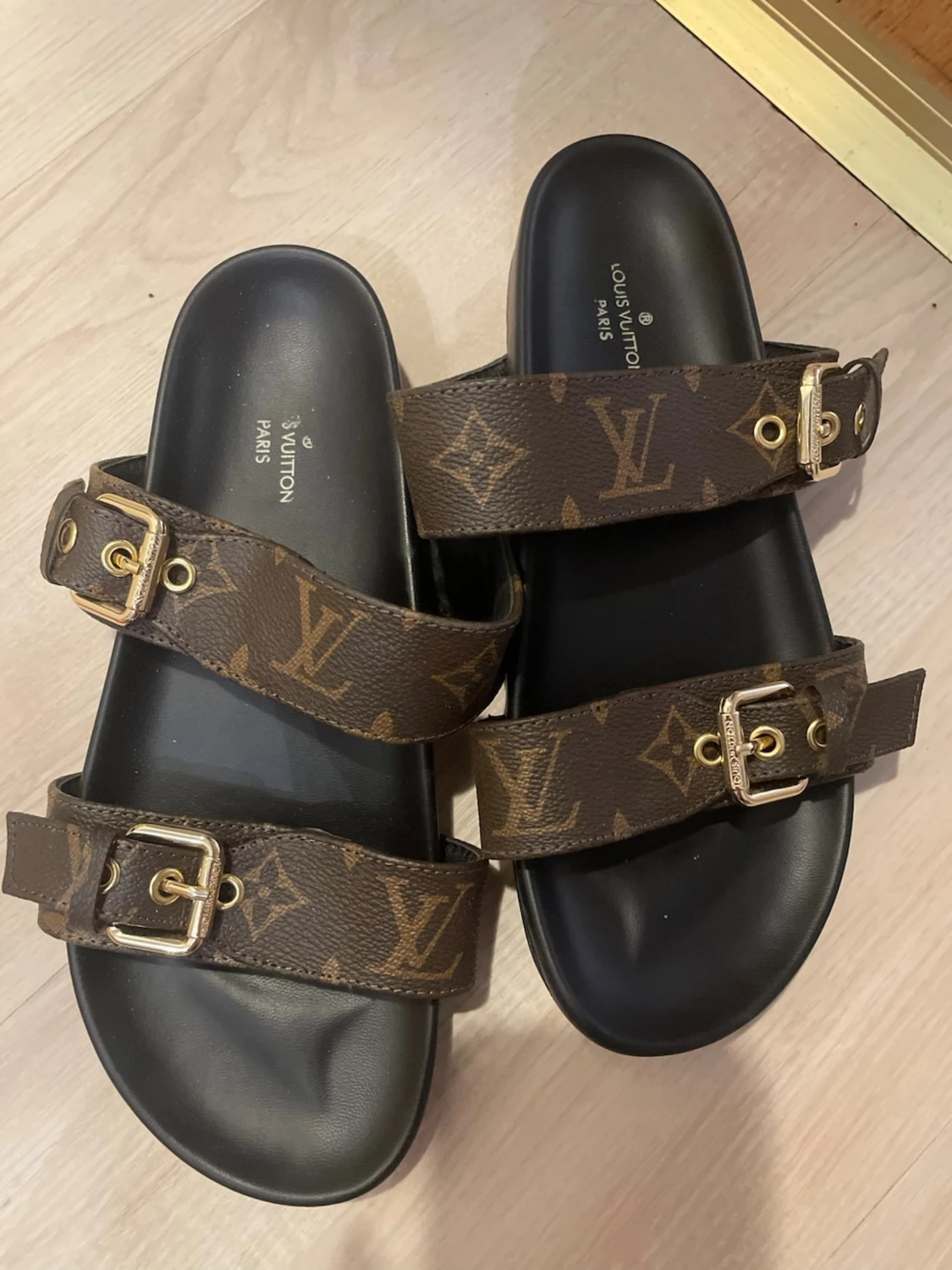 sandaler med monogram - 1