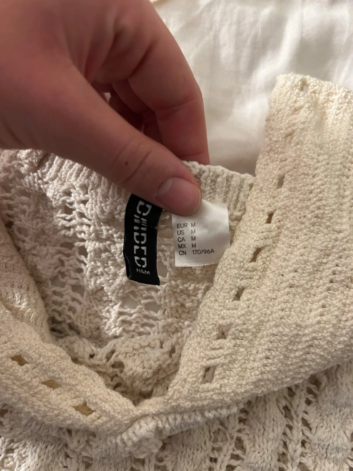 Beige stickad kortklänning H&M - 1