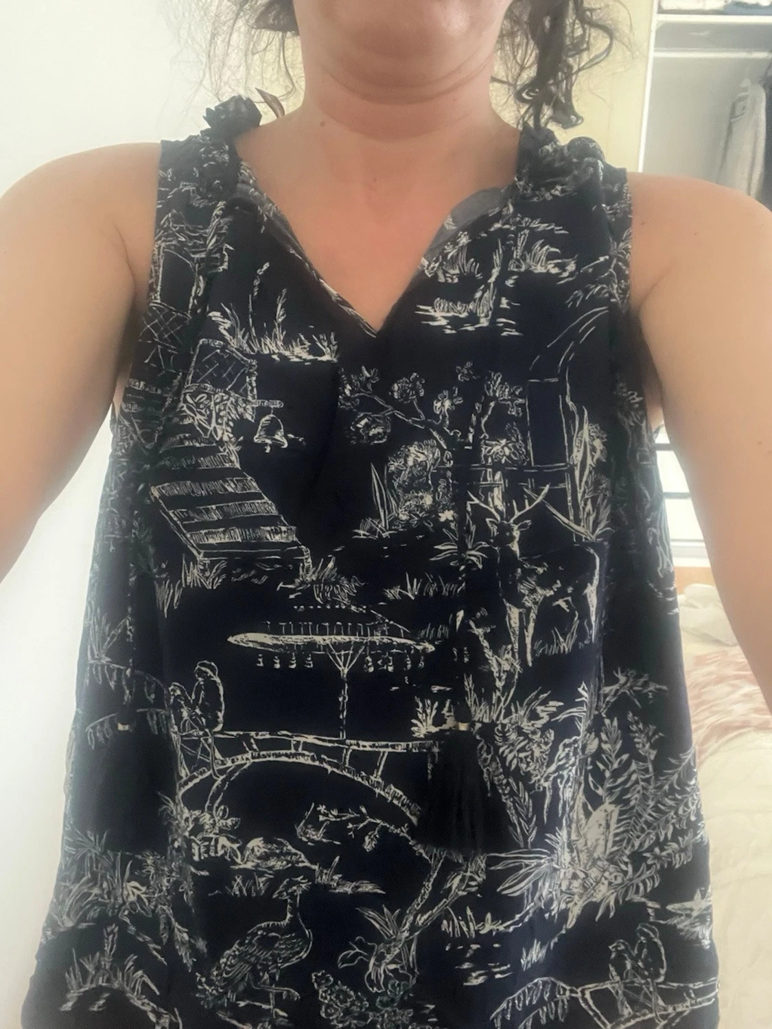 Mörkblå mönstrad ärmlös linnetopp - 1