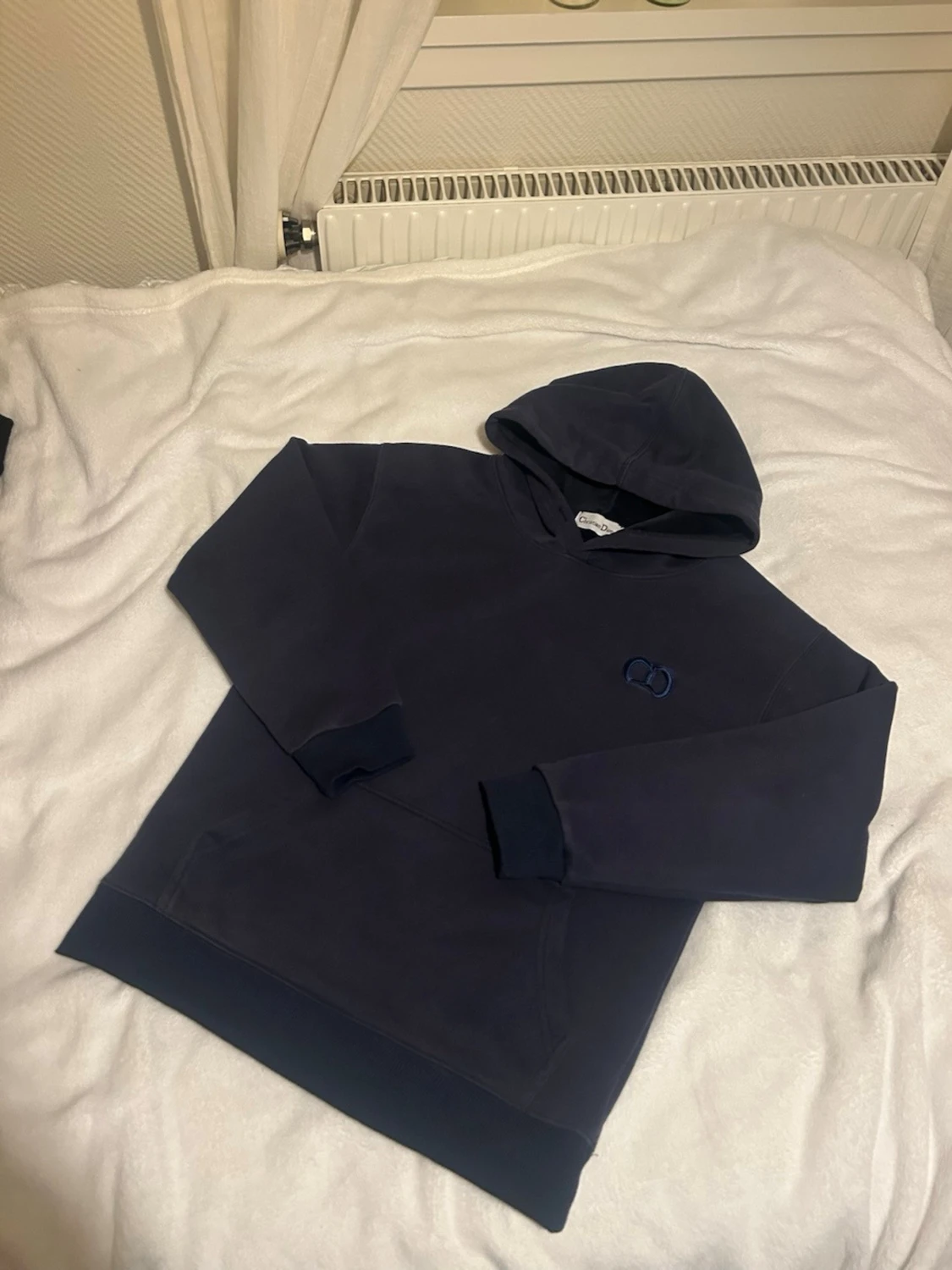 Mörkblå hoodie från CD - 1