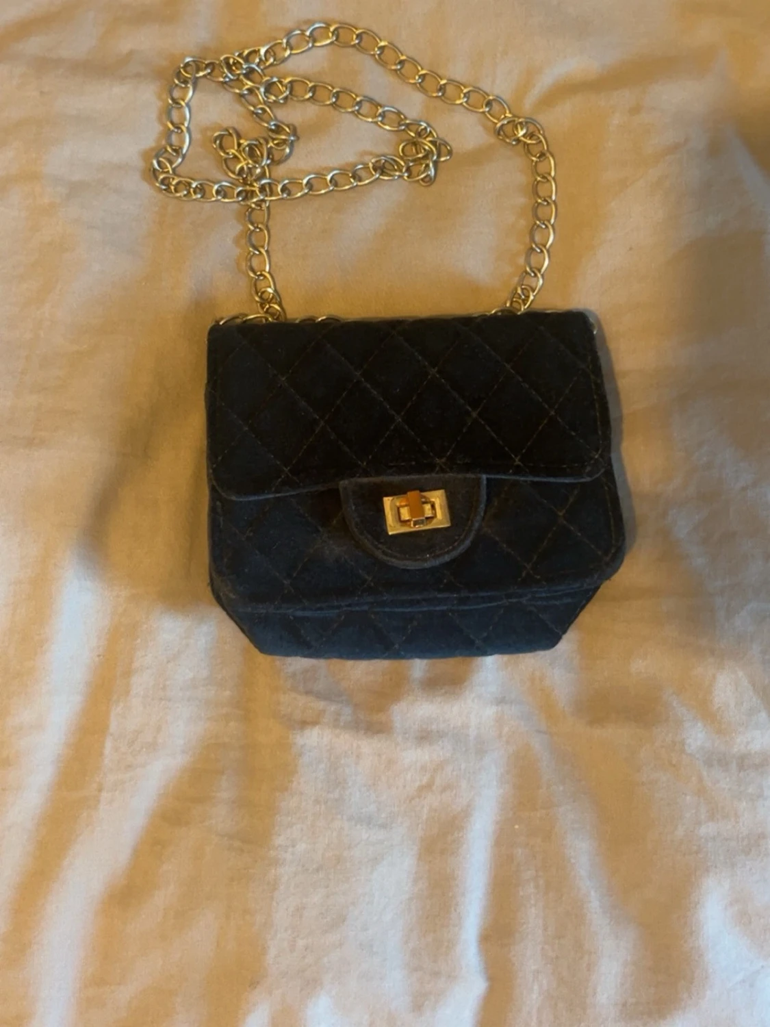 Svart axelväska med kedja - 2