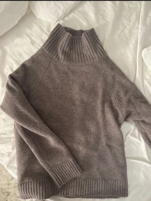 stickad tröja wera!! - nypris 799kr 😍😍😍 såååå finn😇😇😇