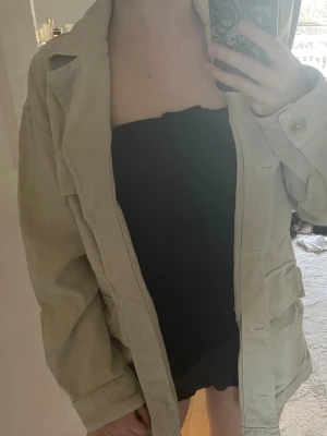 Zara jacka - Jacka från Zara i tjockt lyxigt bomullstyg! Använd fåtal gånger.