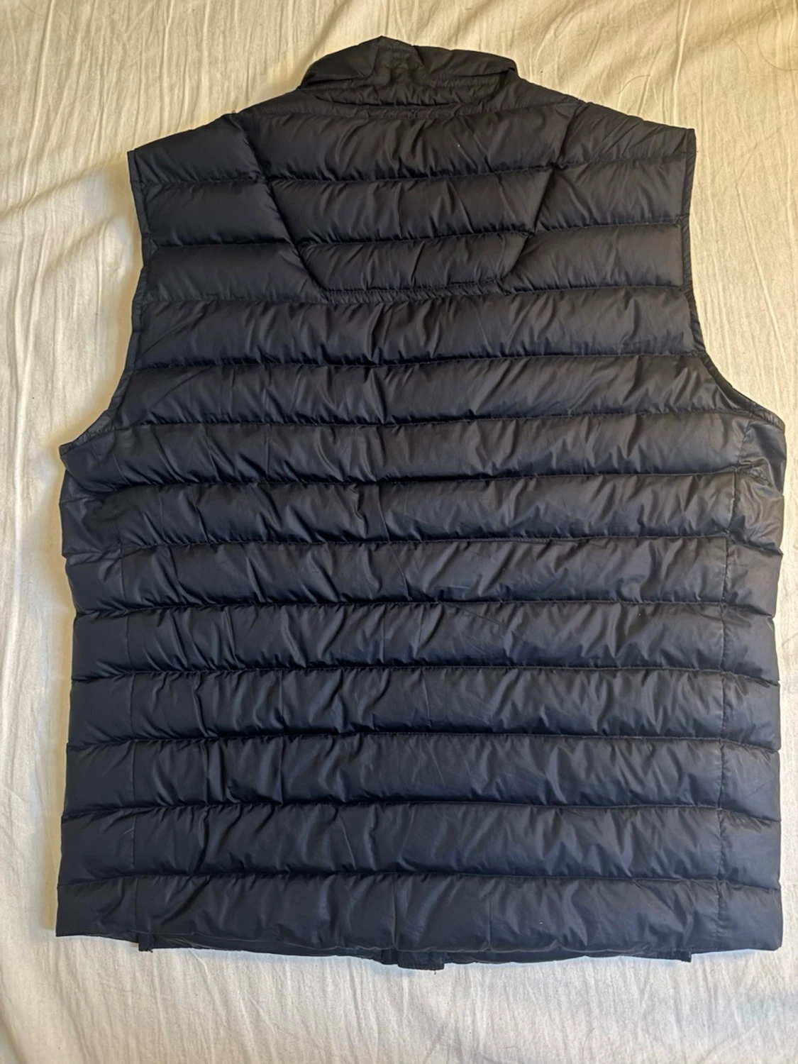 Svart dunväst från J.Lindeberg - 2