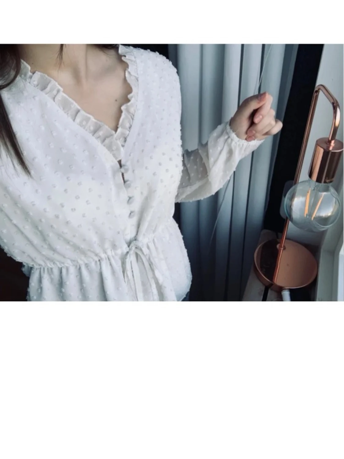 Vit blus med knappar från Shein - 1