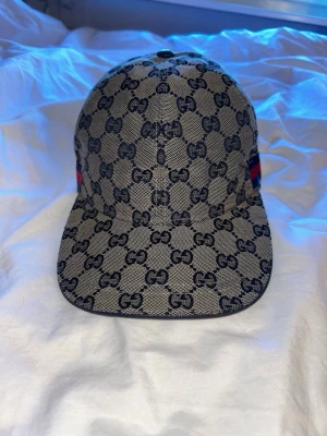 Beige/blå Gucci keps - Storlek M