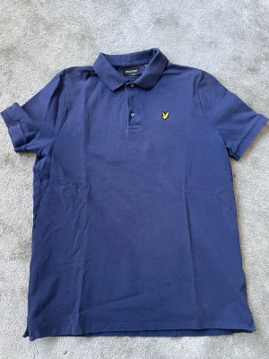 Piké’ från Lyle & Scott - Piké’ från Lyle & Scott säljes.