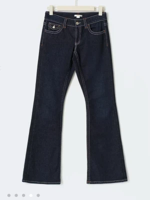 Bootcut jeans - Säljer dessa jeans från Gina Young för att tyckte inte dem passa mig men annars är de helt nya.