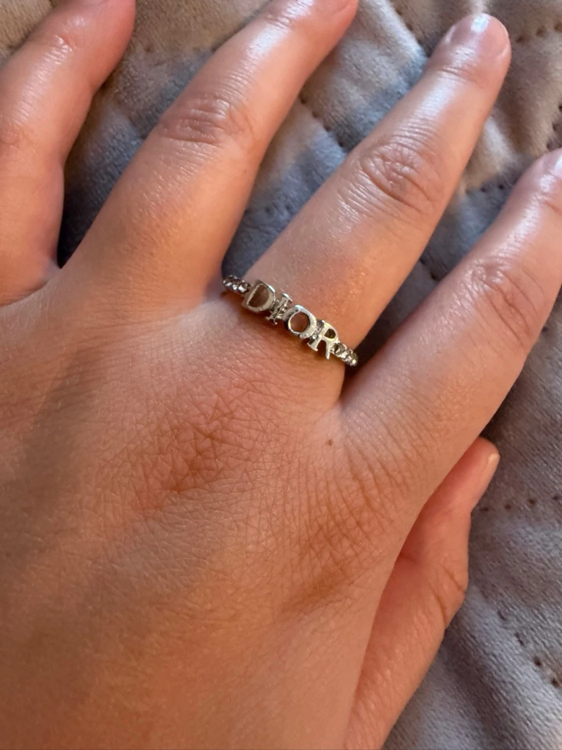 Snygg silverring från Dior - 2