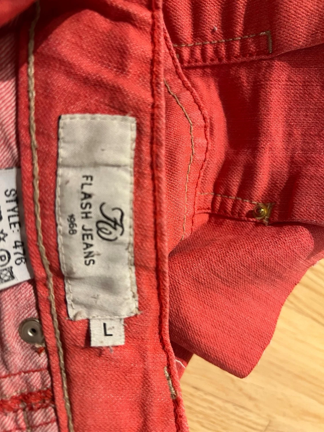 Coral färgad kort jeanskjol  - 2