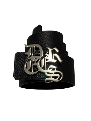 Elegant svart bälte från Decrese Sweden 🇸🇪 i 100% äkta läder med silverfärgat metallspänne. Stilrent - 🔥🔥Elegant svart bälte från Decrese Sweden 🇸🇪 i 100% äkta läder med silverfärgat metallspänne. Stilrent, hållbart och passar både vardag och fest. Lyxig känsla och hög kvalitet. Finns i längder 70, 80, 90, 100 och 110 cm. Skickas inom 1–2 dagar. Köparen står för returfrakt.