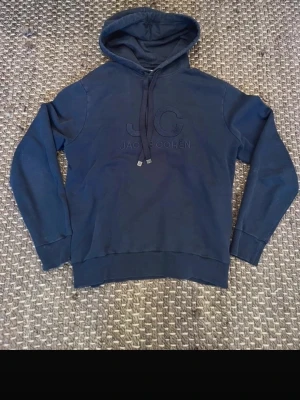 Jacob Cohen Hoodie M - Supersnygg Jacob cohen hoodie i ett gott skick! Storlek M!