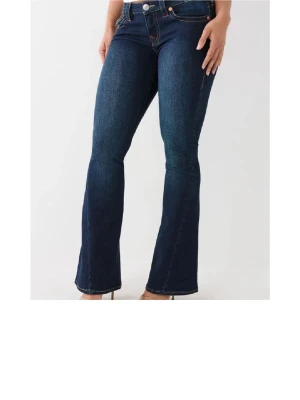Bootcut jeans i mörkblå denim - Säljer pga använder ej längre 