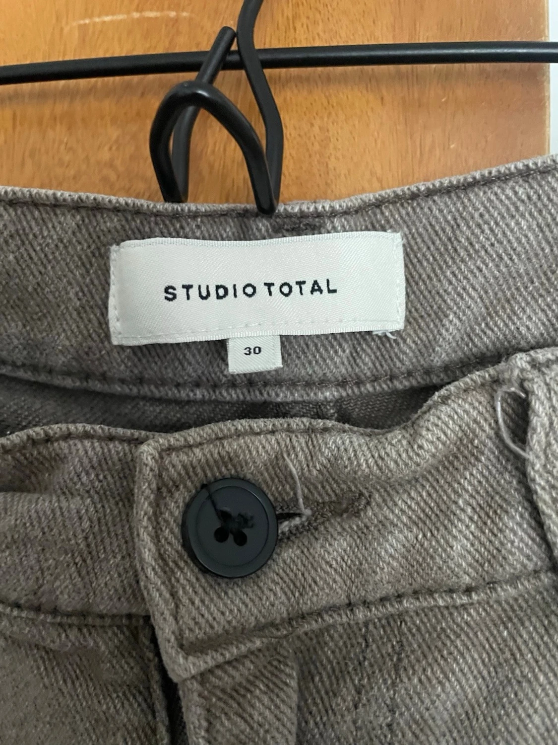 Beige raka jeans från Studio Total - 2