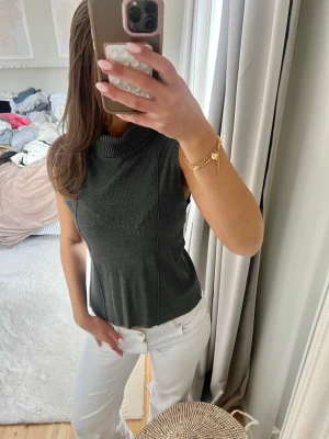 Topp - Köpt i spanien Såå snygg topp😍😍