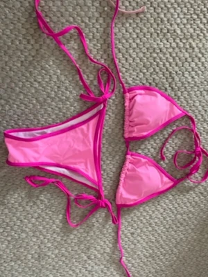 Rosa bikini💓 - En söt rosa bekini ifrån shein! Oandvänd, stolek xs!💕