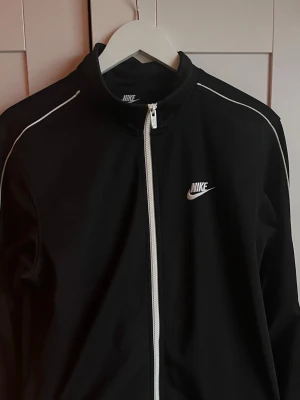 Nike tracksuit  - Full tracksuit. Storlek M