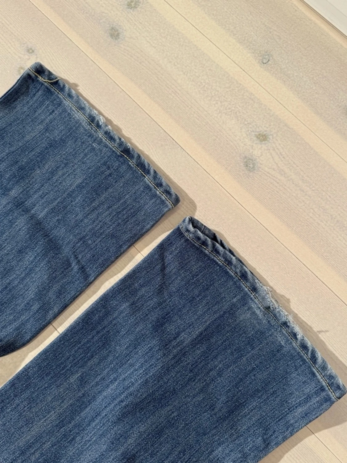 Low bootcut jeans  - 6