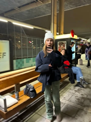 Säljer min vän för en redbull  - Gteta 