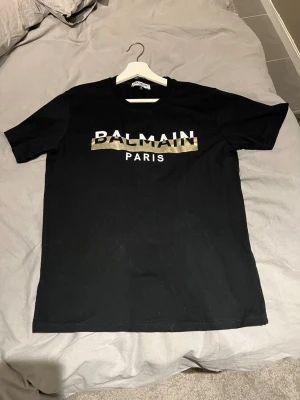 Balmain t shirt - I bra skick 