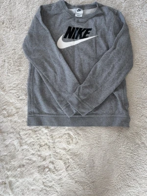 Nike tröja - 147-158cm