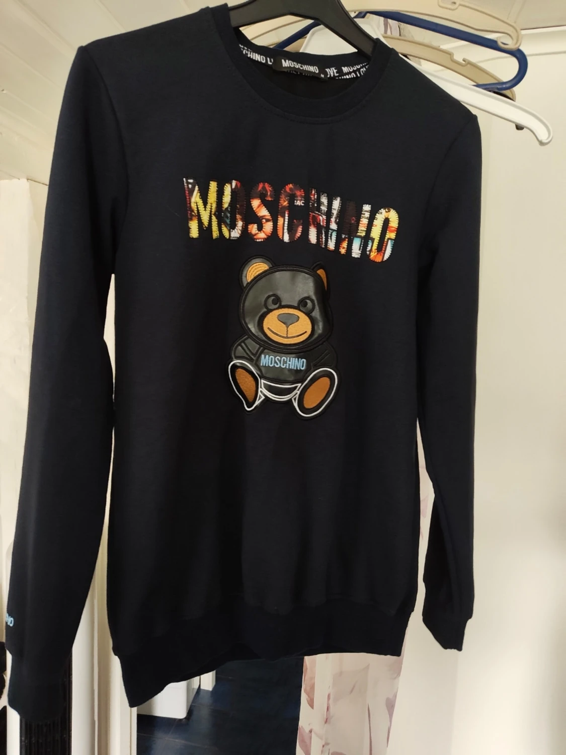 Svart Moschino tröja med björn - 1