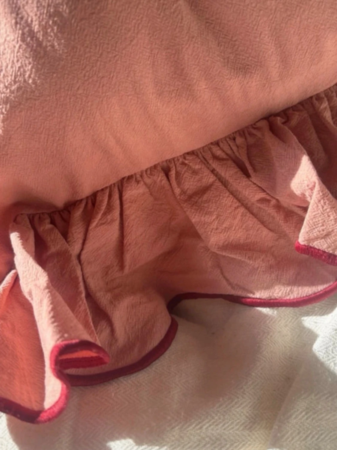 2 st kuddfodral volang rosa coquette bomull - 1