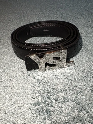 Ysl bälte - Snyggt helt nytt bälte