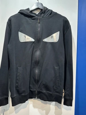 Fendi tjocktröja - Fendi tjocktröja storlek S/M
