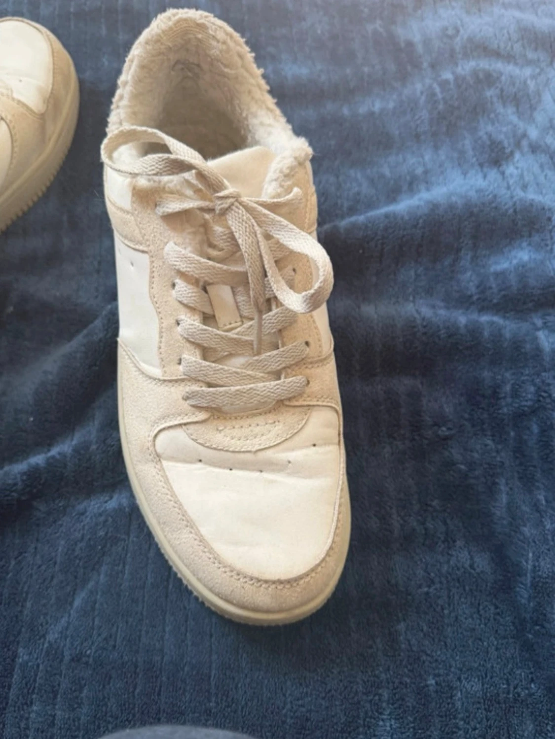 Beige sneakers från Lejon med foder - 3