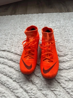 Nike mercurial  - Nike mercurial superfly 6 academy, storlek 43, använda med fortfarande bra skick 